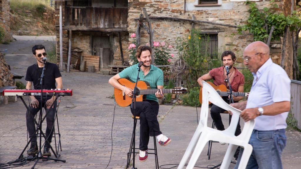 Manuel Carrasco en su concierto en Flechas (Zamora)