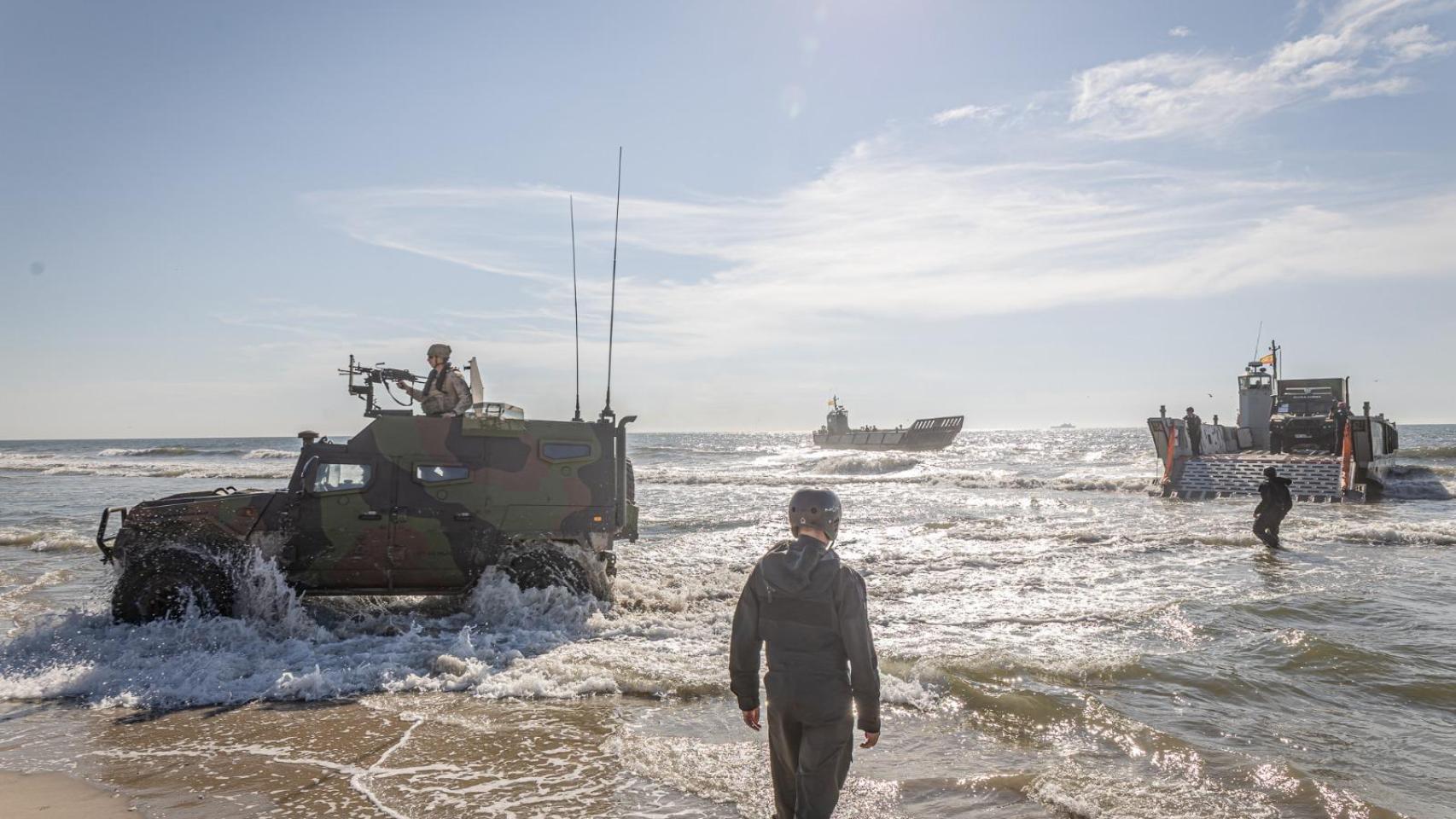 Desembarco de vehículos en la costa este de EEUU