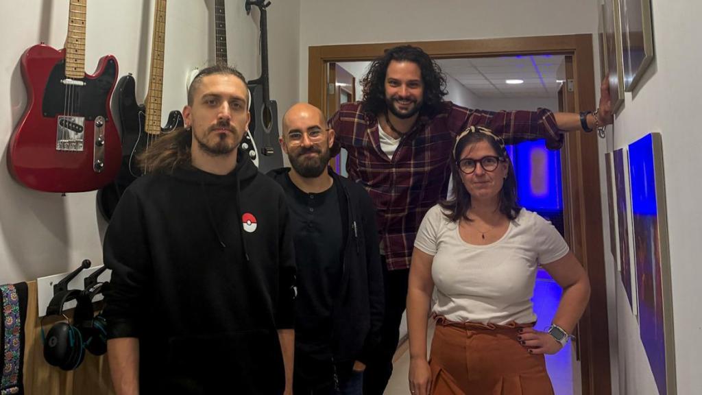 El Centro Xove en Santiago, un espacio cultural donde conviven música y juventud