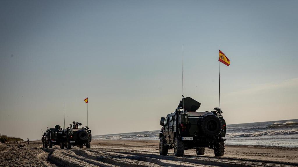 Vamtac de la Infantería de Marina española durante el desembarco