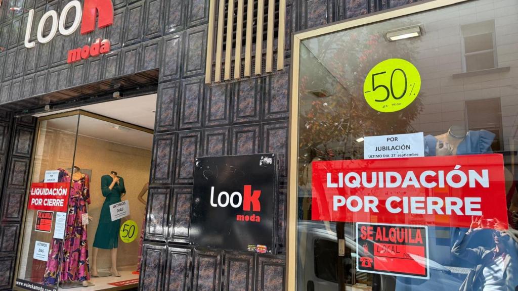 Look Moda en la calle Unceta, hace unos días.