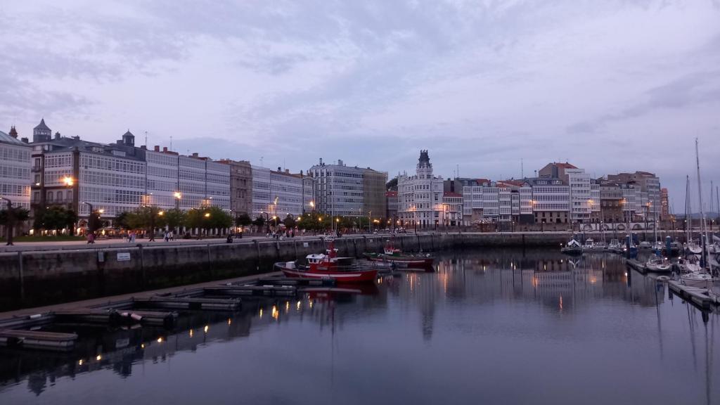 Una estación de autobuses en La Marina de A Coruña