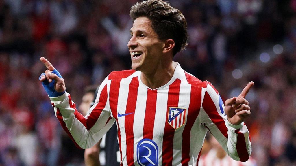 Giuliano SImeone celebra el gol ante el Eintracht.