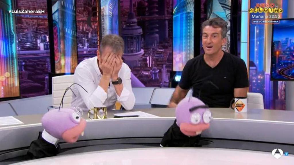 Pablo Motos y Luiz Zahera en 'El Hormiguero'.