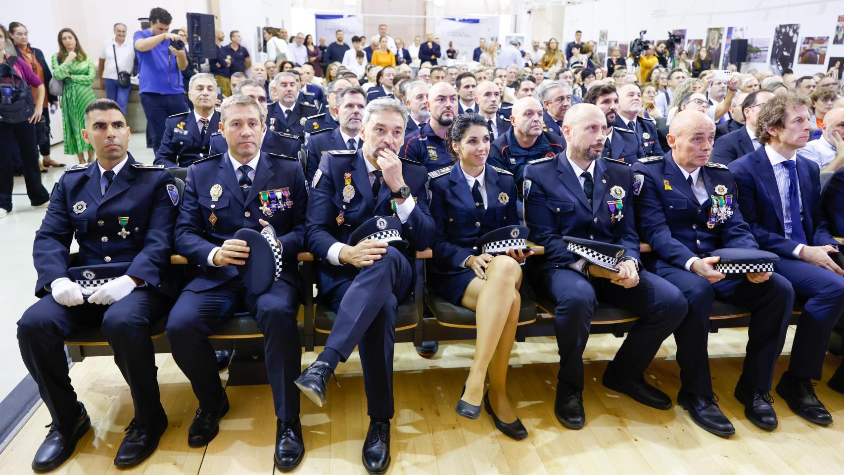 Toledo reconoce por primera vez el trabajo de servicio público de la Policía Local: las mejores imágenes del acto