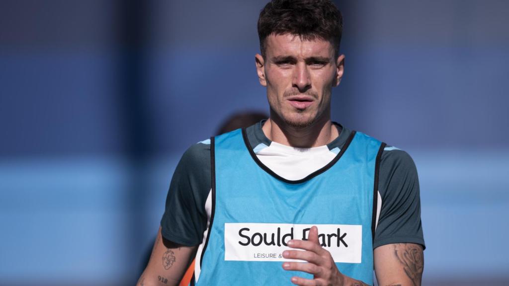 Diego Murillo durante un entrenamiento con el Málaga CF