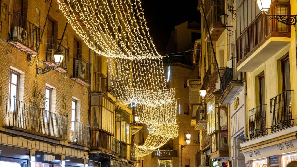 El tradicional toldo que emula el instalado en el Corpus, Fiesta Grande de Toledo.