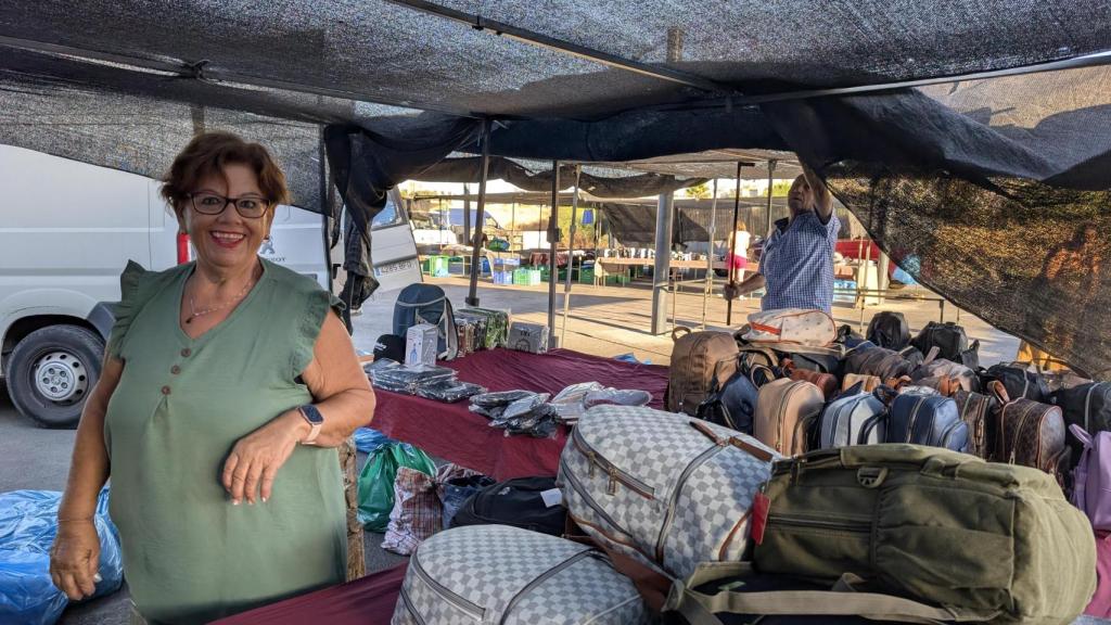 Rosa y, al fondo, su marido.