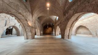 Las Atarazanas, que reabren este miércoles en Sevilla, con los arcos y suelos restaurados.