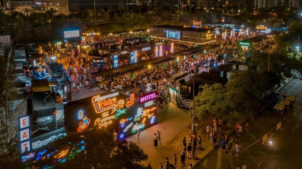 'The Champions Burger'.