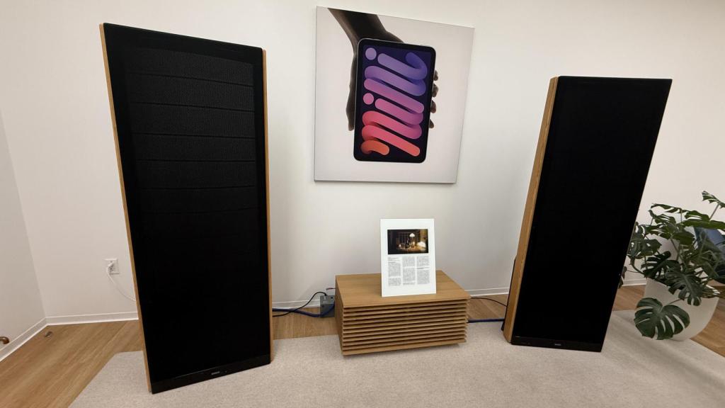 Los Monolith III de MartinLogan de Steve Jobs.