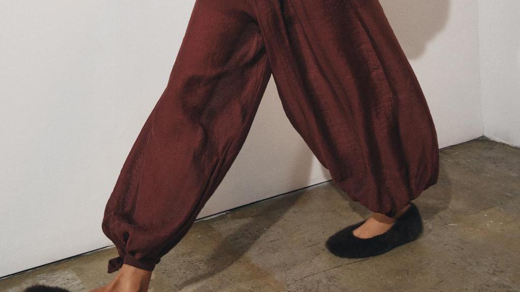 Pantalones bombachos de Zara.