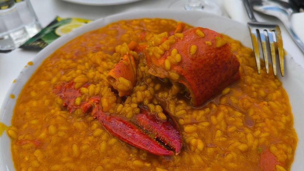 El arroz con bogavante del bar.