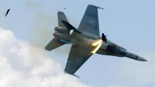 Eyección de asiento desde un F-18