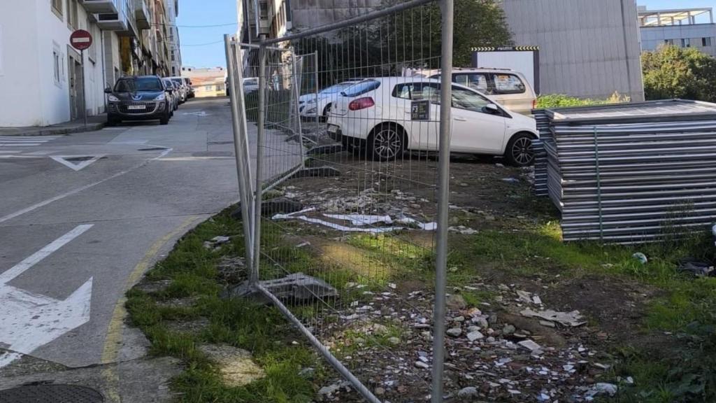 Comienzan las obras en A Coruña para convertir un solar de O Castrillón en una plaza ajardinada