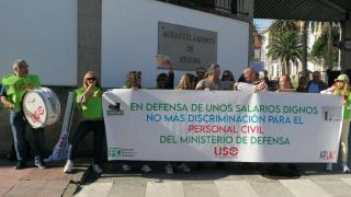 USO se moviliza en A Coruña para exigir a Defensa el fin de la discriminación al personal civil