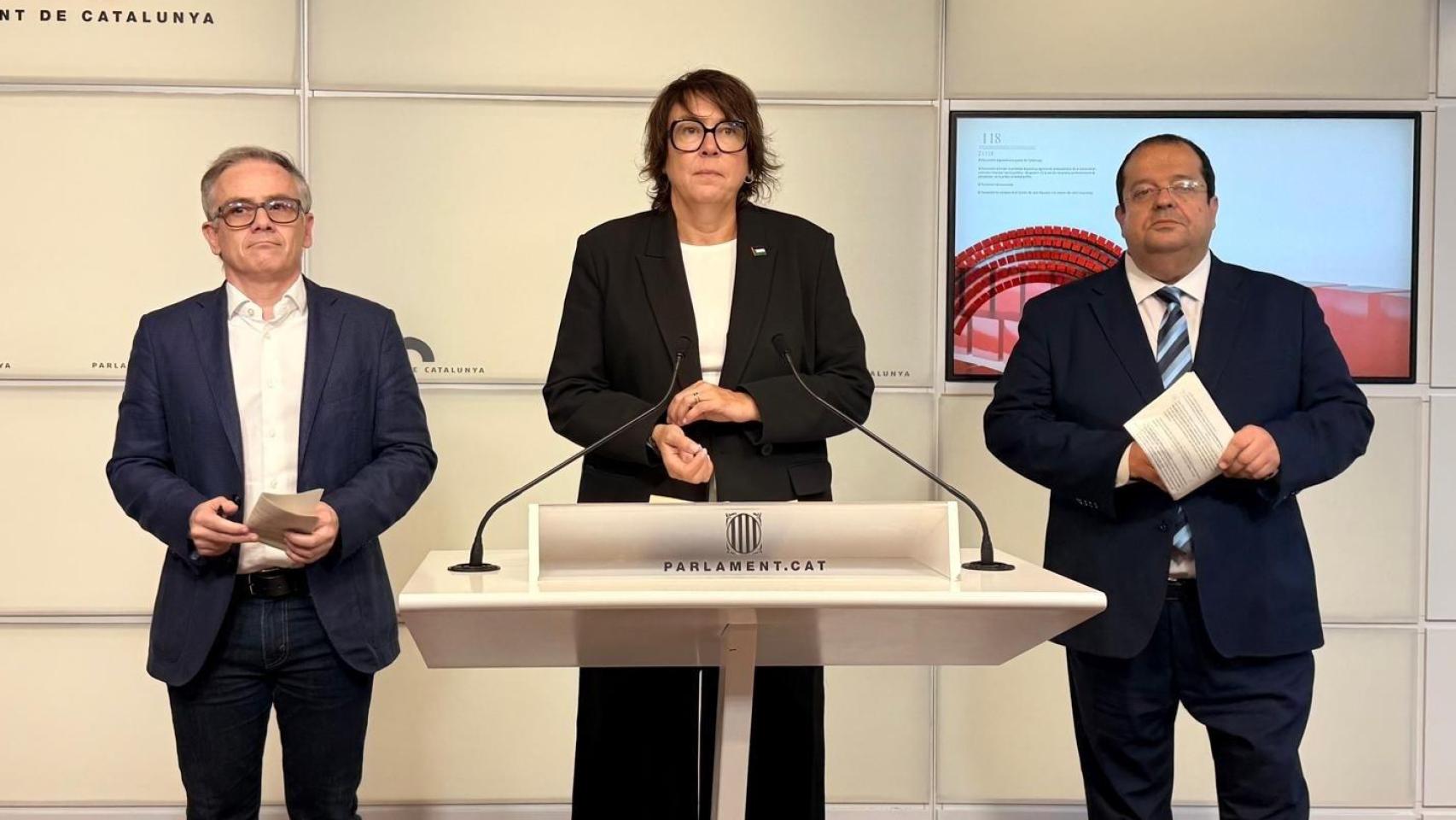 El presidente de ERC en el Parlament, Josep Maria Jové; la eurodiputada y adjunta a la presidencia de ERC, Diana Riba, y el diputado de ERC en el Parlament Joan Ignasi Elena.