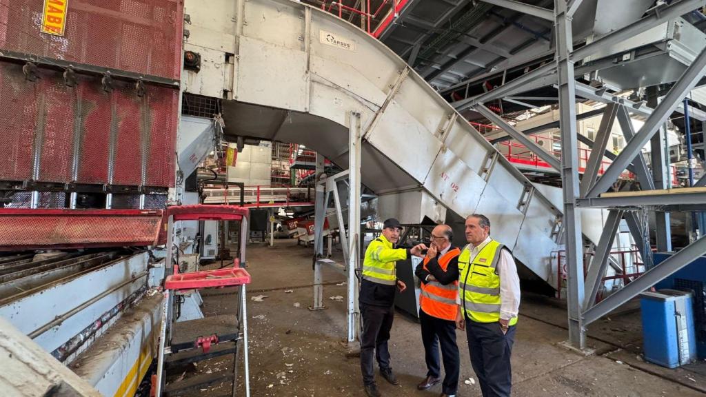 Visita de Javier Faúndez, Ramiro Silva y José Manuel Jiménez al Centro de Tratamiento de Residuos de Zamora