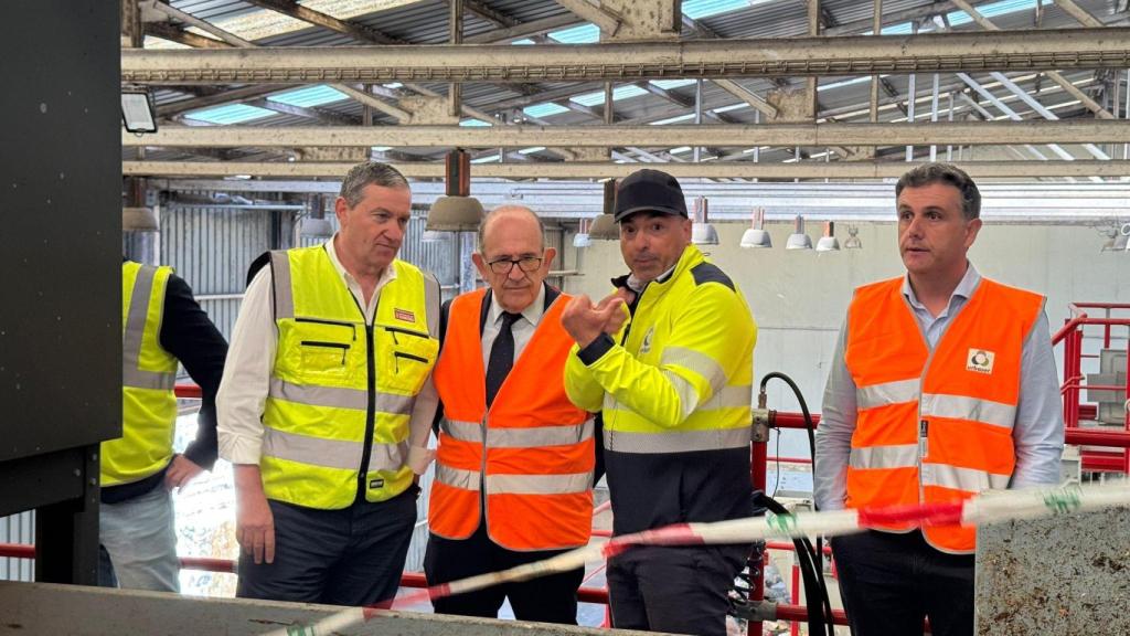 Visita de Javier Faúndez, Ramiro Silva y José Manuel Jiménez al Centro de Tratamiento de Residuos de Zamora