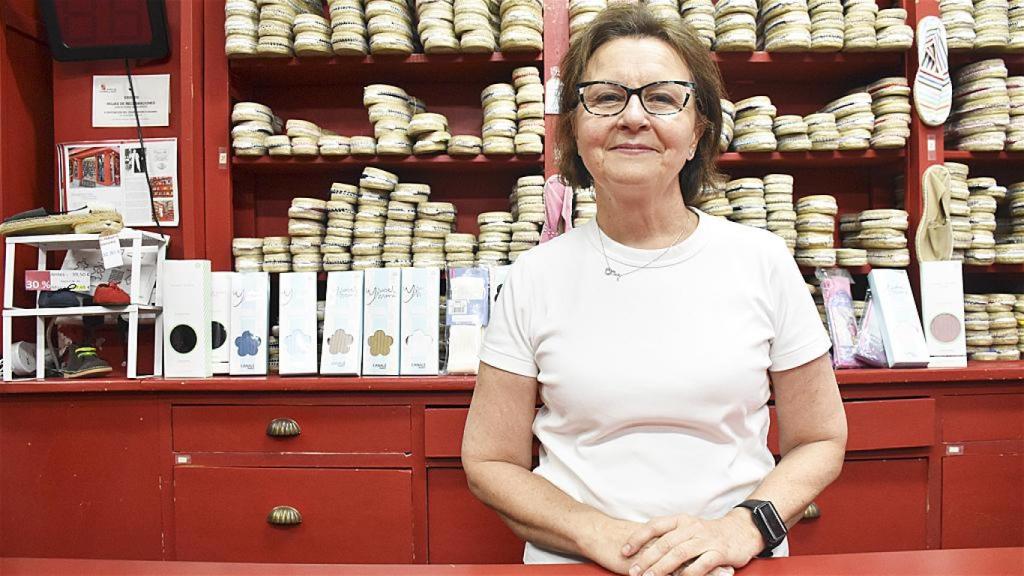 Ana Calzada, la dueña de Calzados Lobo en Valladolid