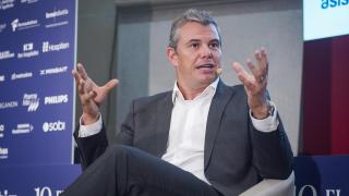 Alberto Martínez Gómez, director general de Siemens Healthineers España durante su intervención en el VI Simposio del Observatorio de la Sanidad de EL ESPAÑOL e Invertia.