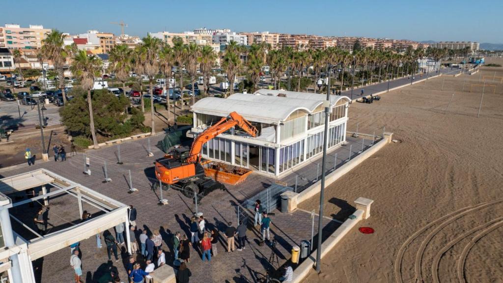 Derribo de 'El Bobo'. EE