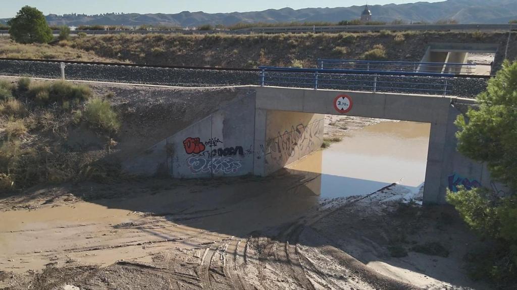 Una de las canalizaciones que discurre bajo la A-23.