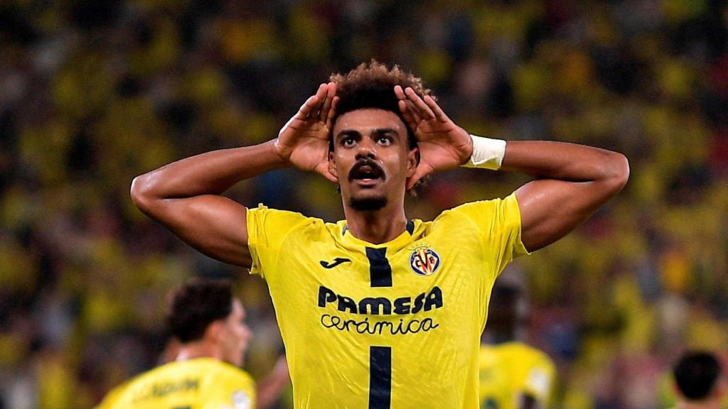 Renato Veiga celebra un gol contra la Juventus.