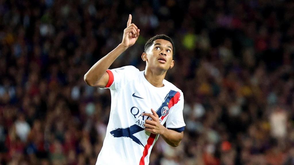 Mayulu celebra el gol del empate ante el Barça.