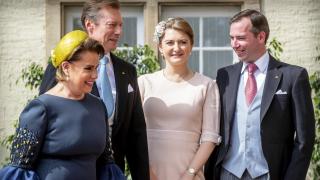 Los Grandes Duques salientes y los nuevos Grandes Duques en un acto en 2019.