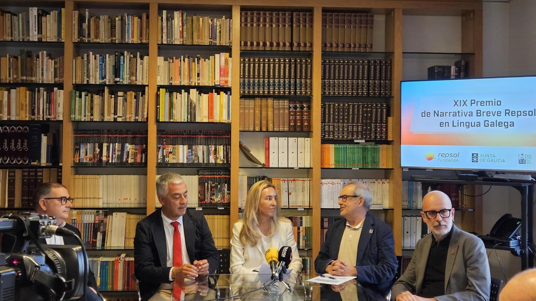 Carmen Valiña, vencedora del Premio Narrativa Breve Repsol en Lengua Gallega