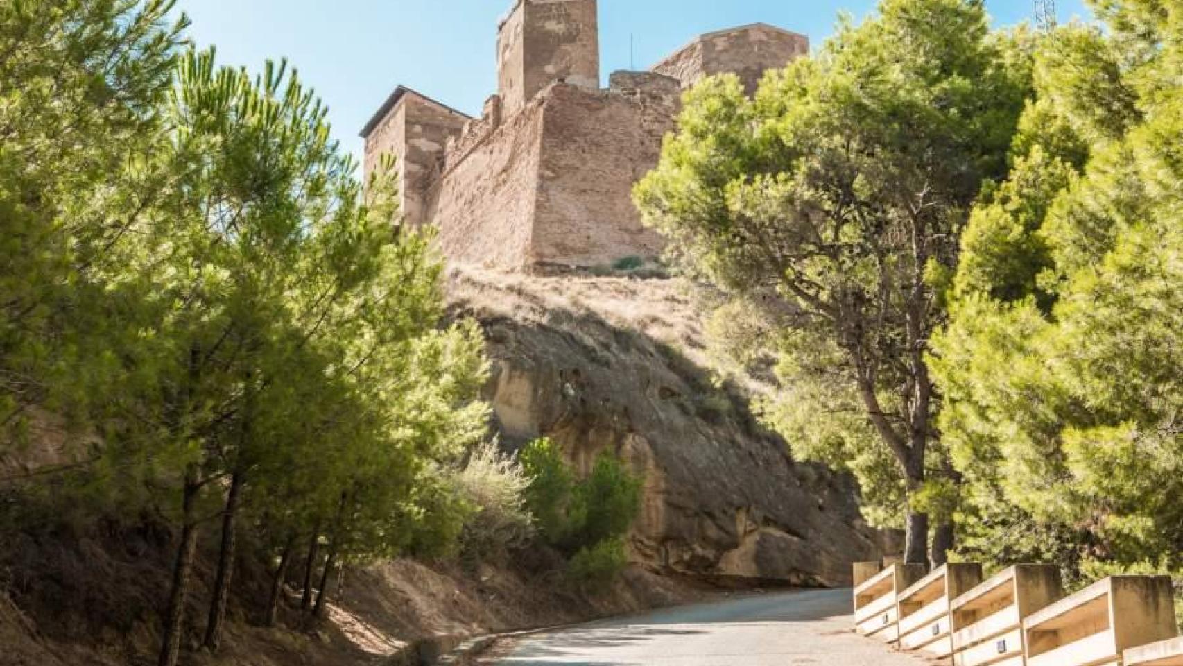 Entrada al Castillo de Monzón