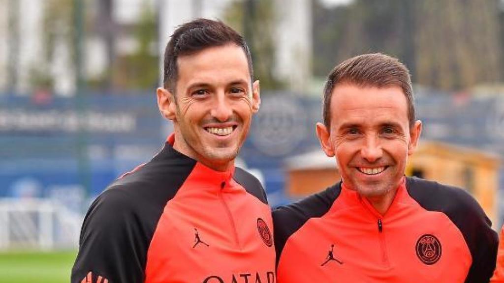 Alberto Piernas y Pedro Gómez en un entreno del PSG.