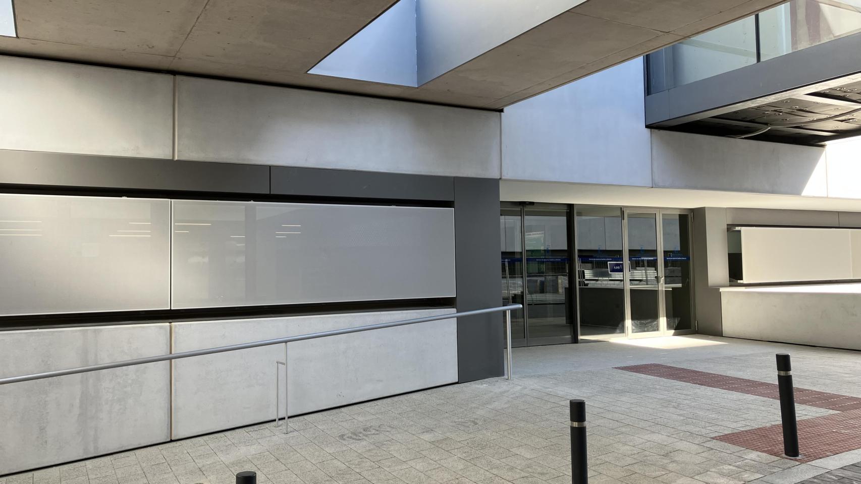 Entrada Edificio Polivalente Hospital de Albacete