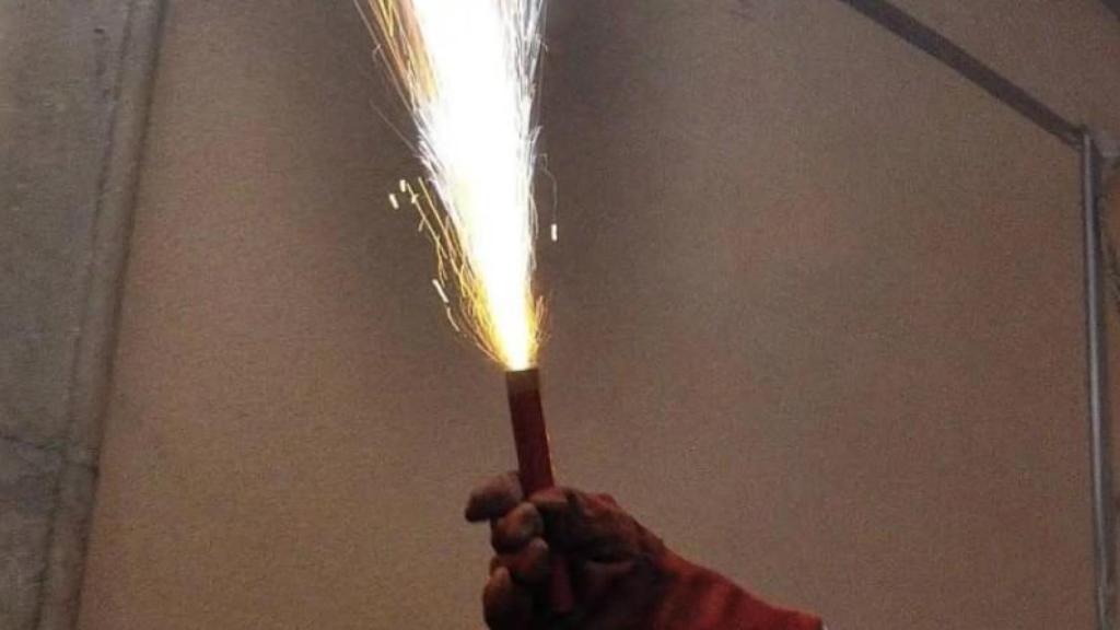 Una imagen de archivo de una carretilla usada en las fiestas de Elche.