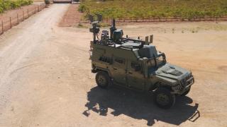 Un vehículo Vamtac en versión EW equipado con el sistema Crberus