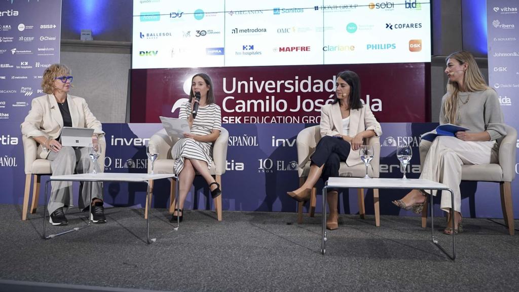 Mesa redonda Evolución de la formación sanitaria especializada: MIR, FIR y EIR, en el VI Simposio del Observatorio de la Sanidad, organizado por EL ESPAÑOL e Invertia.