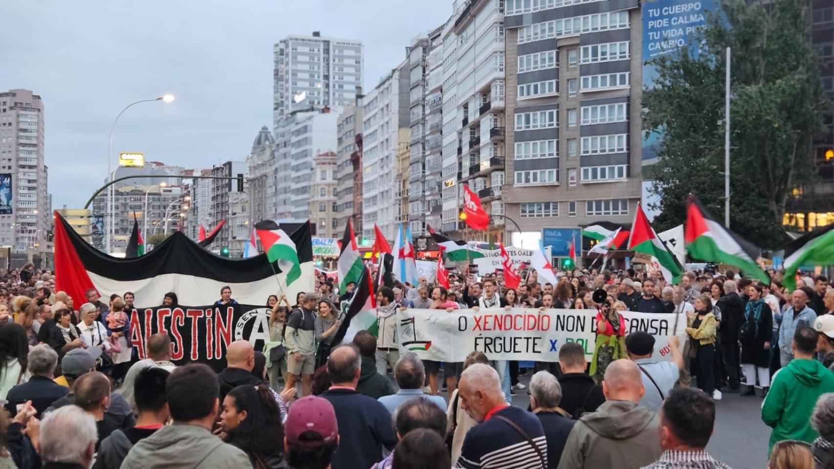 Manifestación en A Coruña  en solidaridad con Palestina con cerca de 4.000 personas, a 2 de octubre de 2025.