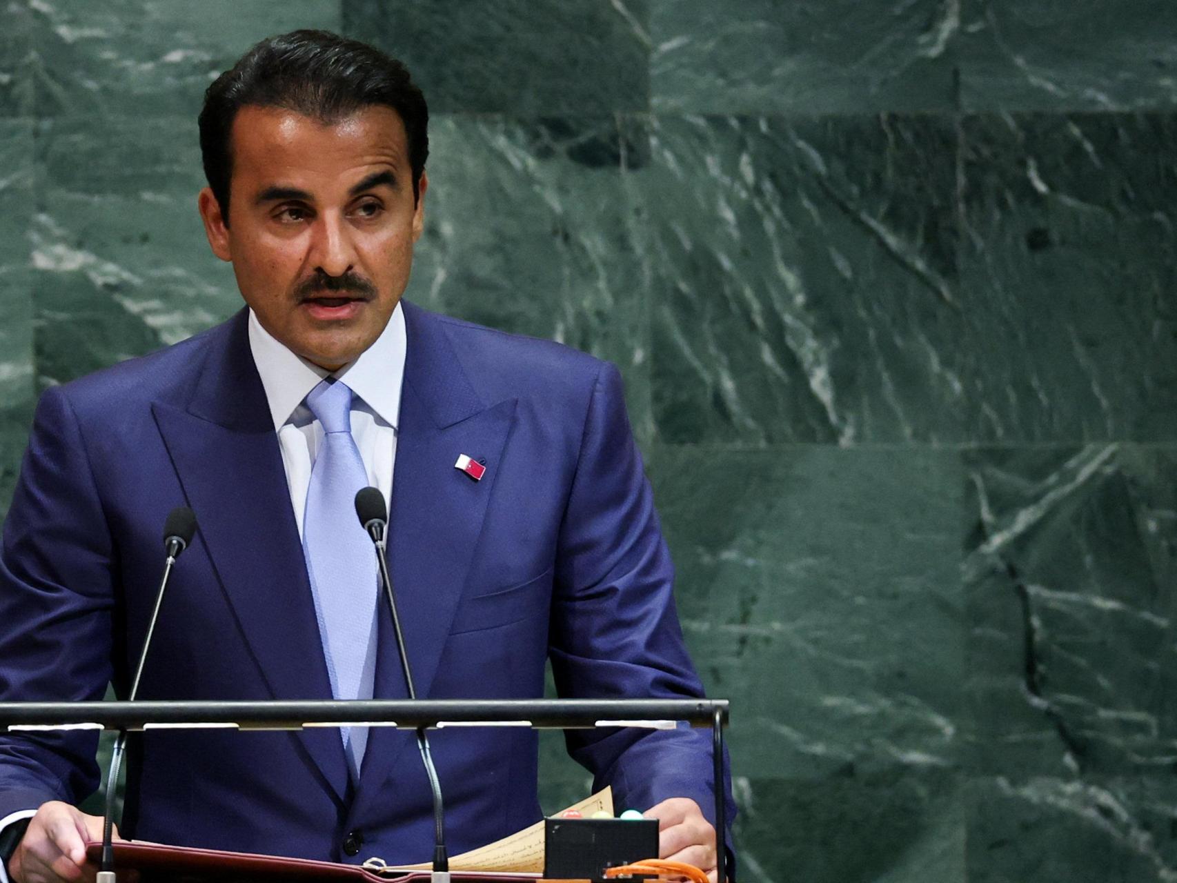 El emir de Catar, Tamim bin Hamad Al Thani, se dirige a la 80.ª Asamblea General de las Naciones Unidas.