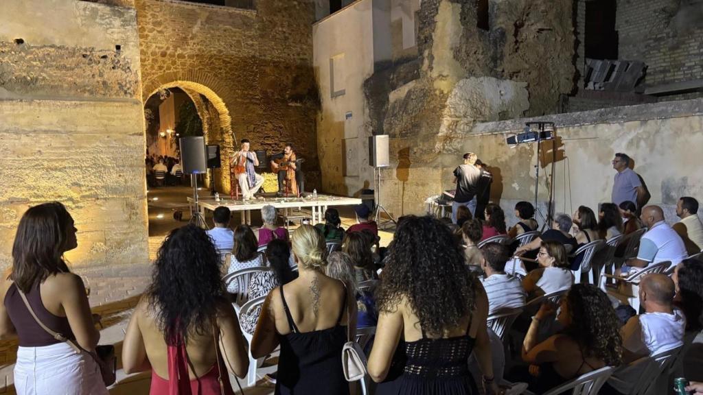 La música al aire libre es uno de los espectáculos más reclamados.