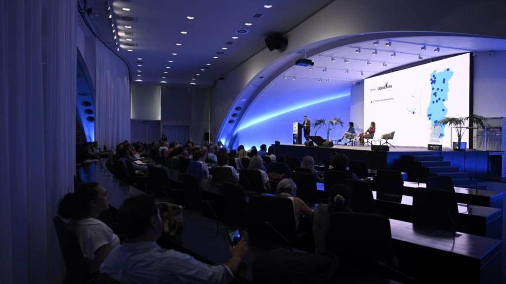 El XXV Encuentro de la Asociación de Museos y Centros de Ciencia y Técnica de España (AMUCYTE) se ha celebrado en el Museu de les Ciències de València, institución que también celebra este año su 25 aniversario.