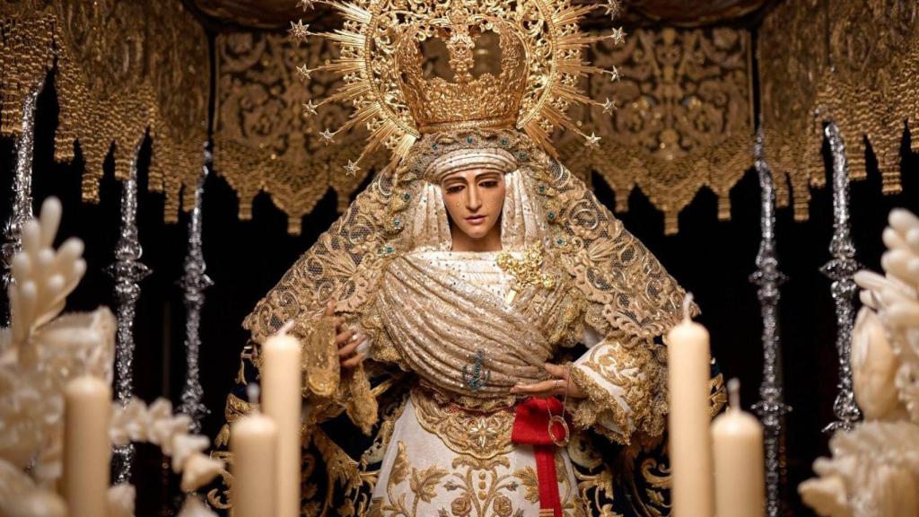 La Virgen de la Esperanza de Triana comienza La Misión al Polígono Sur