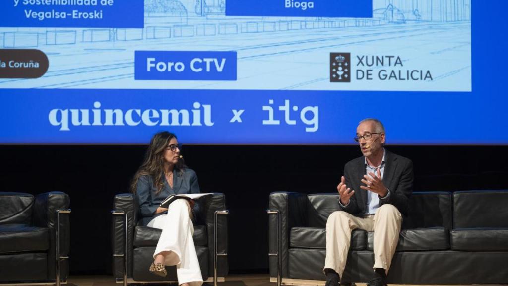 Gabriela González y José Vilariño en la mesa redonda sobre Biotecnología del Foro CTV