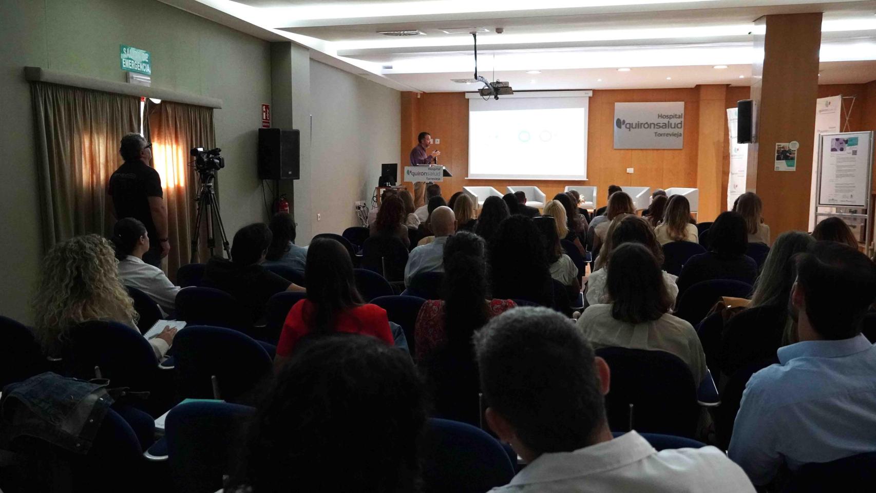 Encuentro organizado por el Servicio de Ginecología del Hospital Quirónsalud de Torrevieja sobre prevención, diagnóstico y tratamiento del VPH.