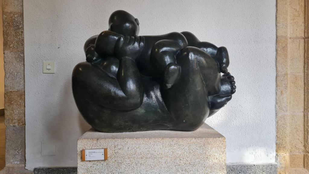 Escultura 'Madre e hijo' de Baltasar Lobo