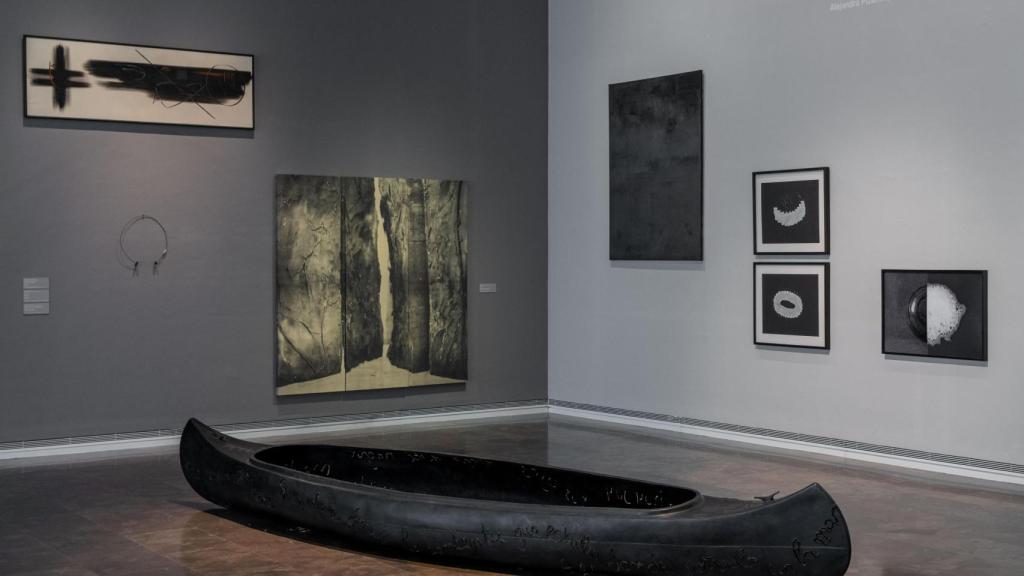 Vista general de la exposición Habitar las sombras. Foto: Juan García