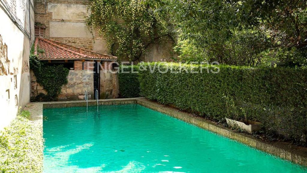 La piscina del palacete