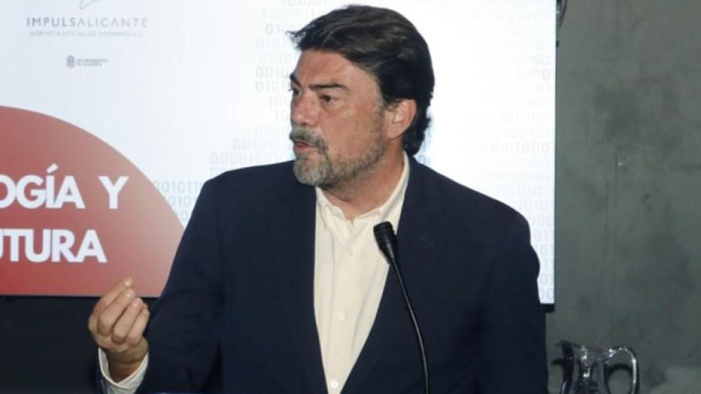 El alcalde Luis Barcala.