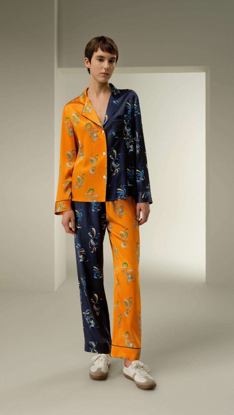 Conjunto pijamero de Lily Silk.