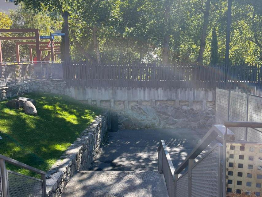 Zona de escaleras donde fue agredida la menor de 13 años.